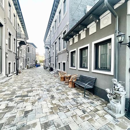 Old Town Retreat No 8 Apartment Bukares Bagian luar foto